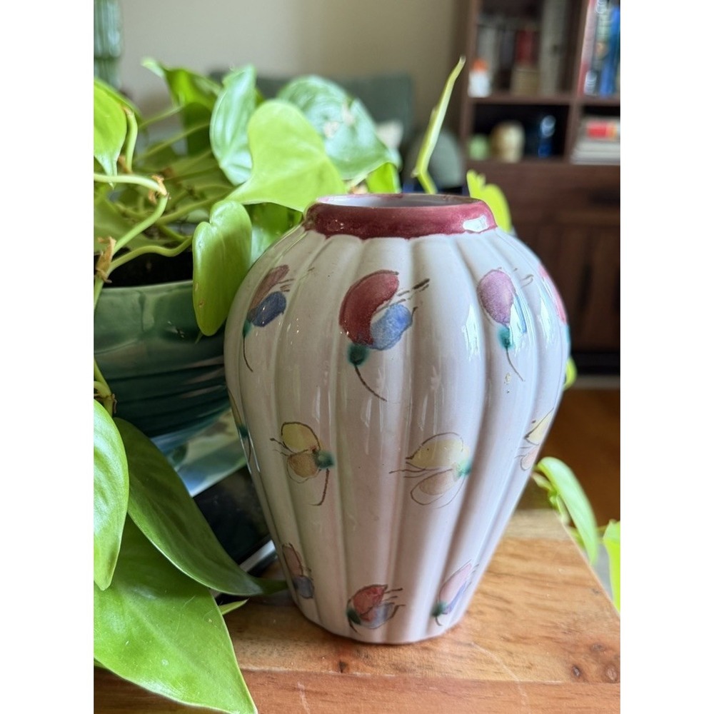 Vintage Arabia Finland ARA Art Pottery Hand Painted Floral Ribbed Vase Finnish